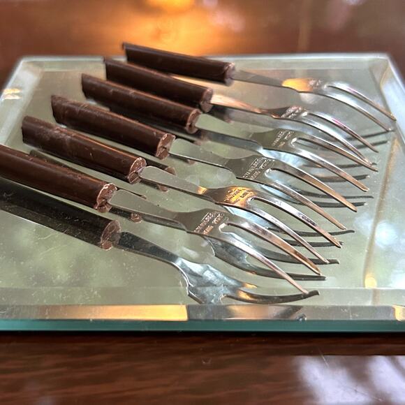 Vintage MCM Cocktail Hors D'oeuvres Forks Made in Japan, set of 6 - Picture 7 of 10
